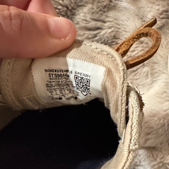 Sperry Beige Canvas Shoes with Brown Laces - Picture 8 of 10